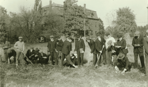 Ag students in field